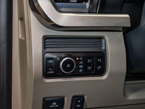 Used 2026 Ford F450 Platinum AWD/4WD image 21