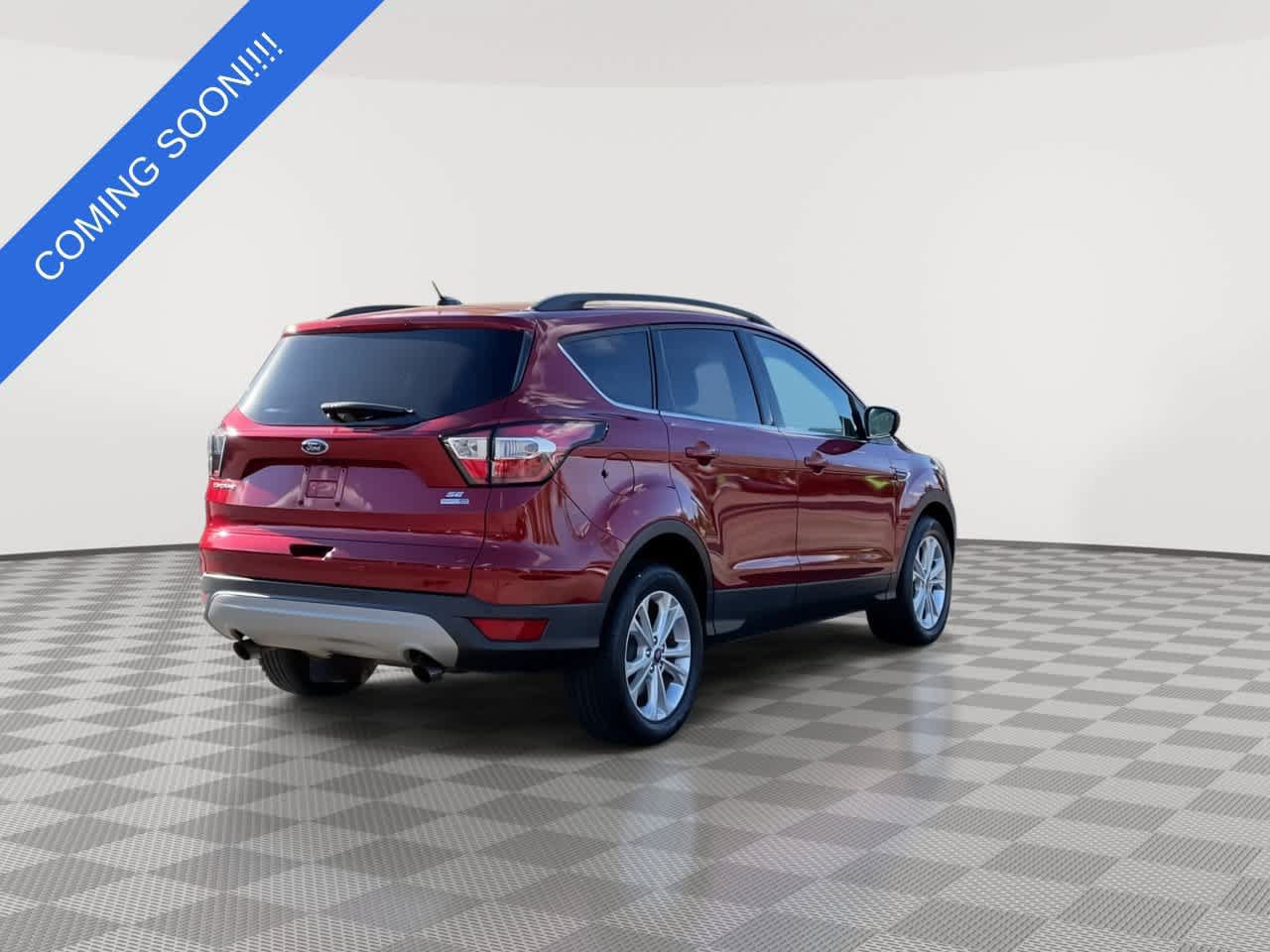 Used 2017 Ford Escape SE w/ Equipment Group 201A AWD/4WD image 8