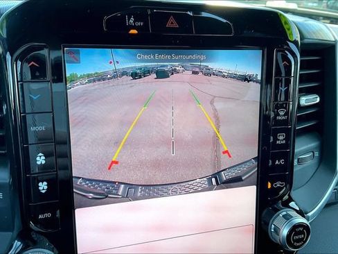 Used 2025 RAM 1500 Big Horn AWD/4WD image 23