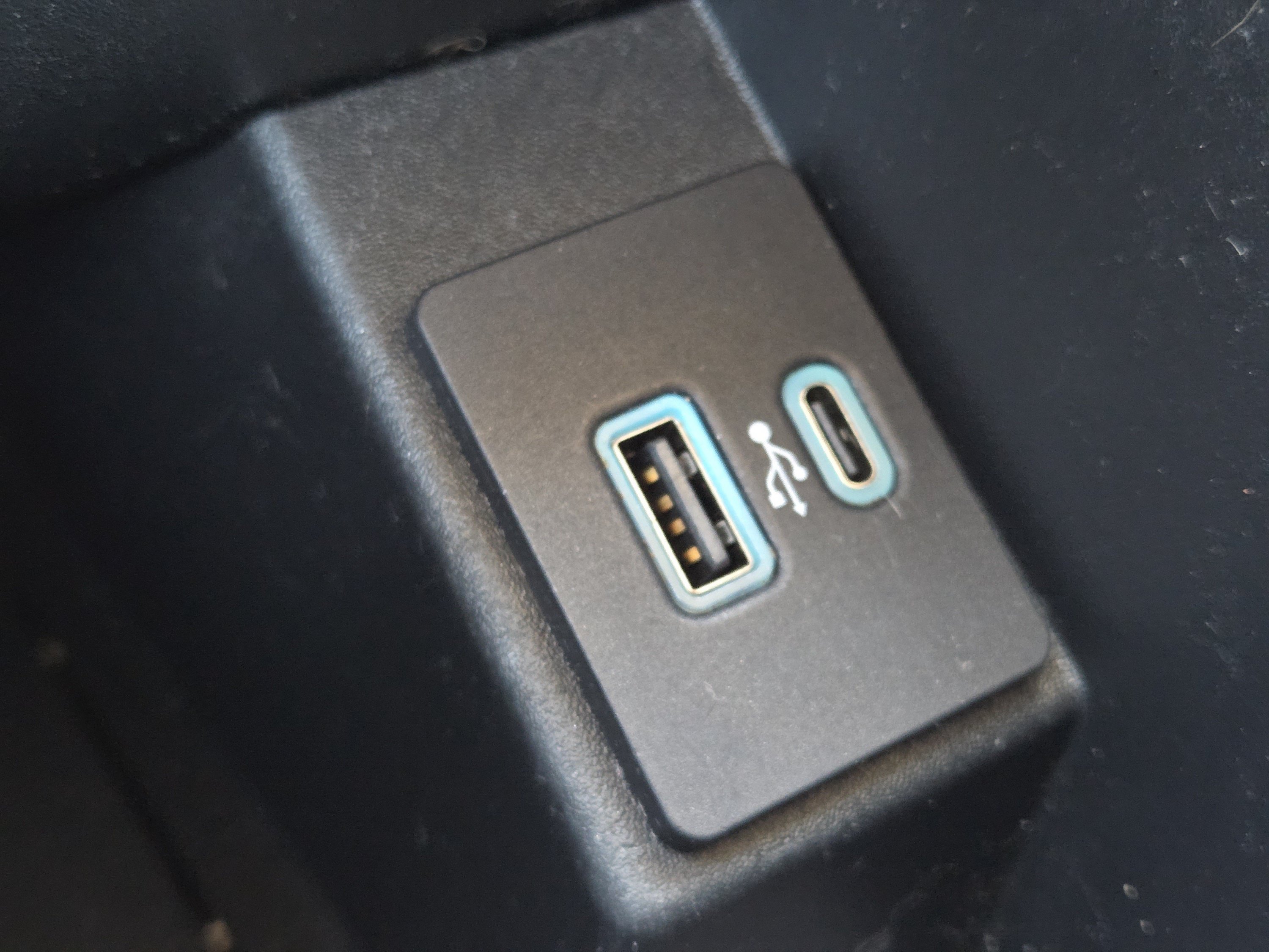Used 2024 Ford Edge SEL AWD/4WD image 13