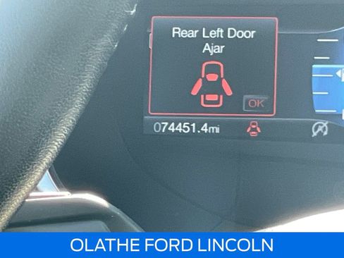 Certified 2021 Ford Edge Titanium AWD/4WD image 21