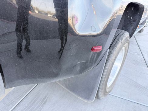 Used 2015 GMC Sierra 3500 Denali w/ Duramax Plus Package image 33