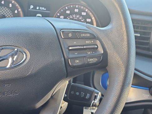 Used 2019 Hyundai Veloster 2.0 image 15