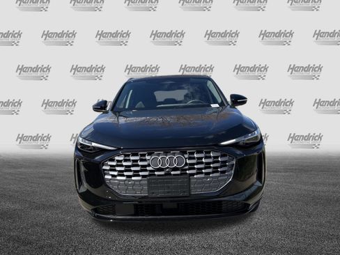 Certified 2025 Audi Q5 Premium Plus w/ Premium Plus image 3