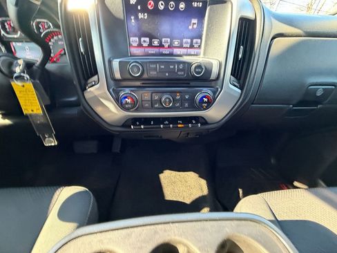 Used 2016 GMC Sierra 1500 SLE w/ SLE Value Package image 15