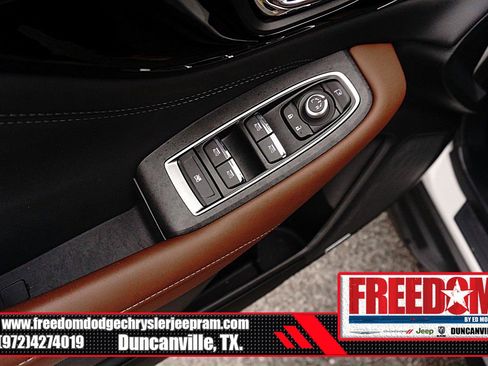 Used 2025 Subaru Outback Touring XT w/ Popular Package #2 AWD/4WD image 40
