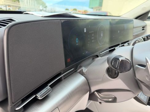 Used 2024 Hyundai Kona SEL image 9