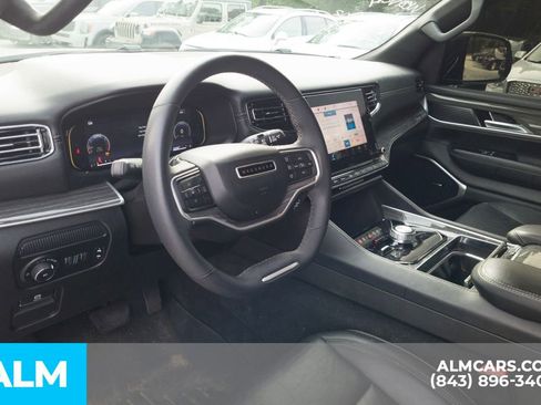 Used 2022 Jeep Wagoneer Series II w/ Premium Group I AWD/4WD image 5