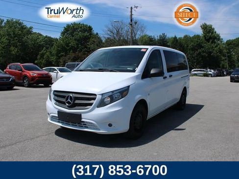 Used 2017 Mercedes-Benz Metris Passenger image 1