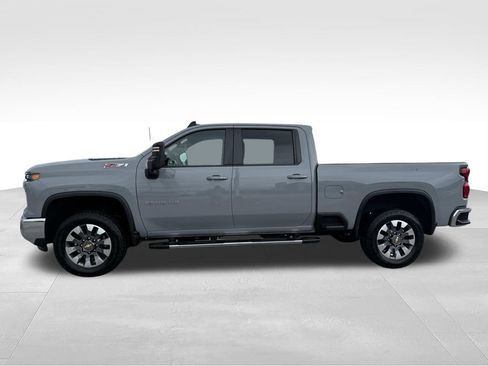 Used 2024 Chevrolet Silverado 2500 LT w/ All Star Edition AWD/4WD image 2