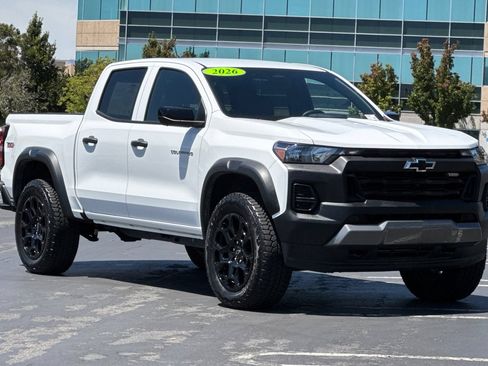 Used 2026 Chevrolet Colorado Trail Boss AWD/4WD image 2