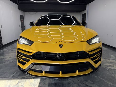 Used 2019 Lamborghini Urus AWD/4WD image 6