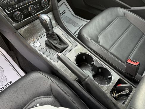 Used 2017 Volkswagen Passat 1.8T SE image 15