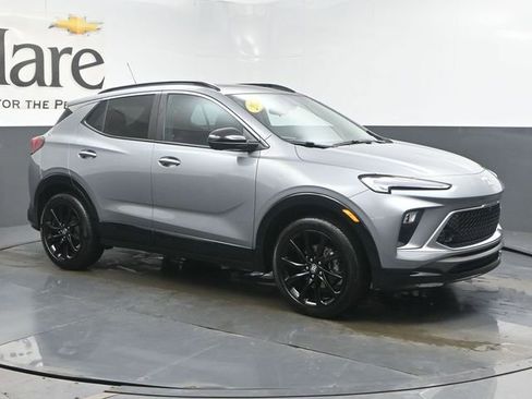 Used 2024 Buick Encore GX Sport Touring w/ Experience Buick Package image 6