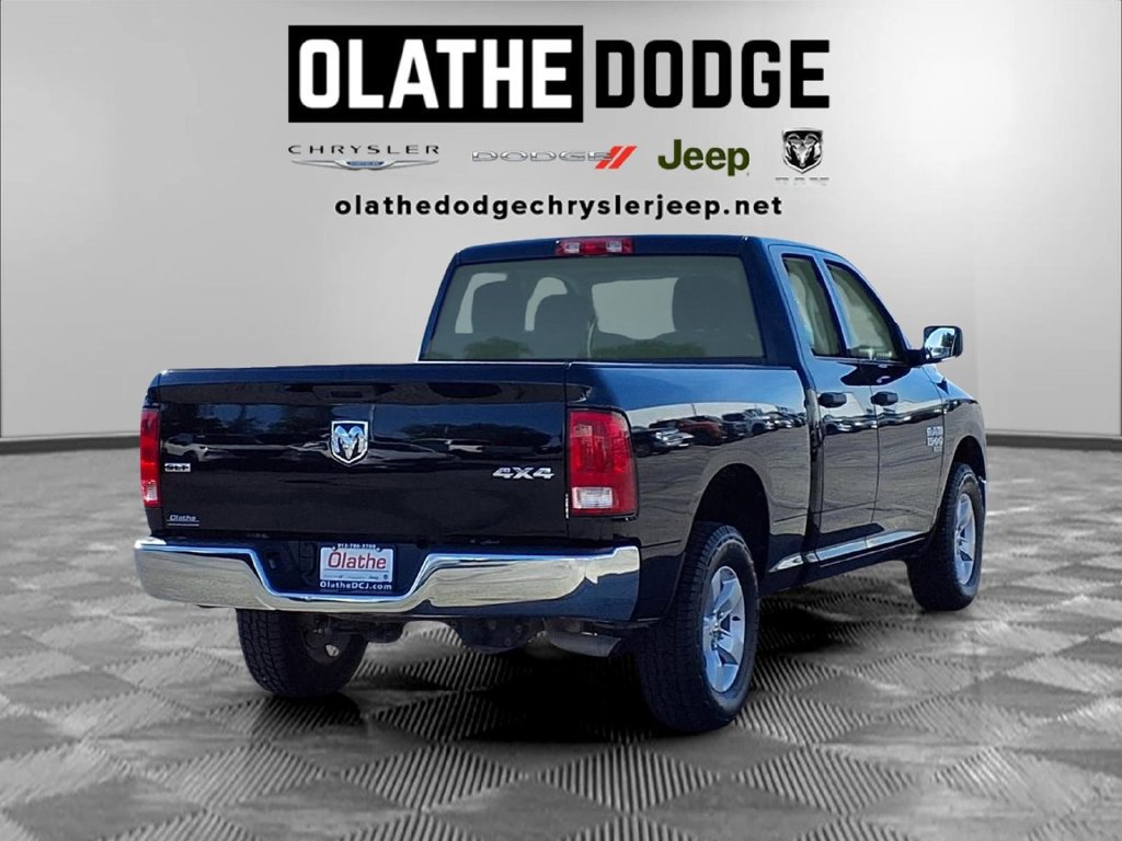 Used 2024 RAM 1500 Classic SLT AWD/4WD image 28