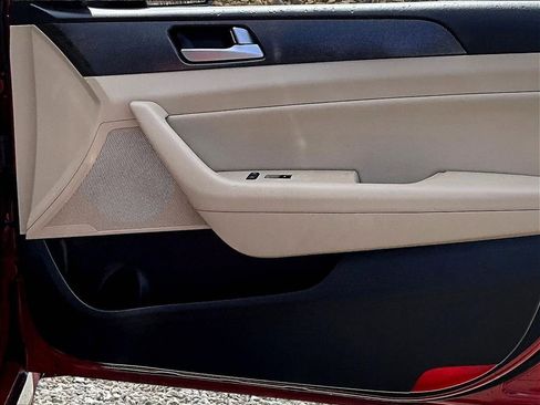 Used 2017 Hyundai Sonata Sport image 21