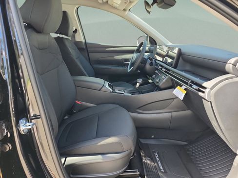 New 2026 Hyundai Tucson SE image 17