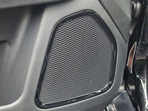 Certified 2026 Jeep Compass Limited image 12