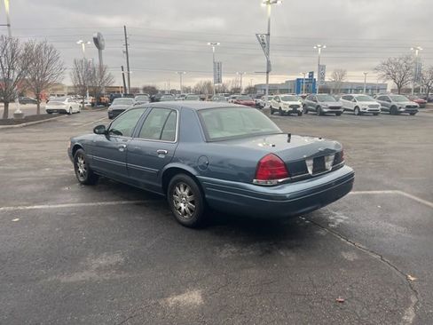 Used 2008 Ford Crown Victoria LX image 8
