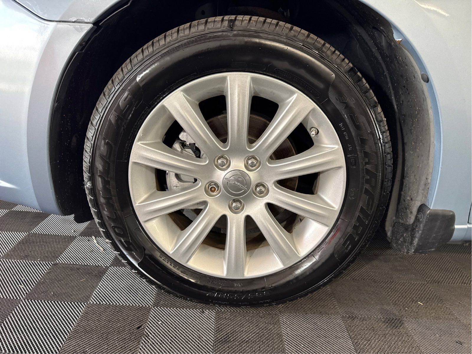 Used 2014 Chrysler 200 Touring FWD image 27