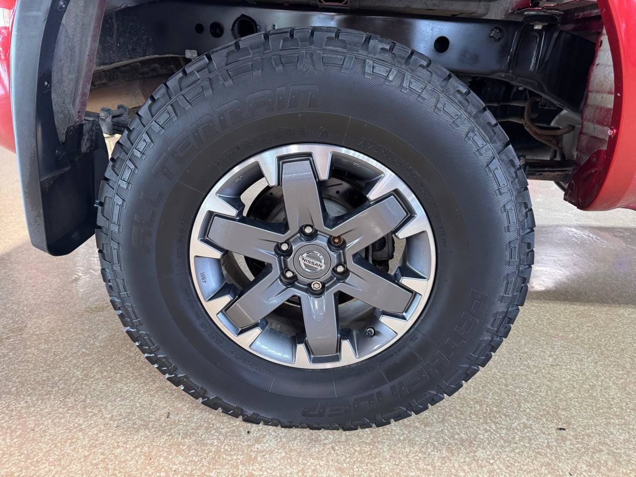 Used 2017 Nissan Frontier PRO-4X AWD/4WD image 43