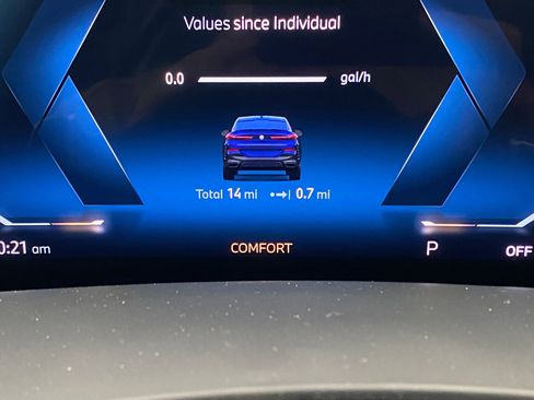 New 2026 BMW X6 xDrive40i w/ Premium Package image 21