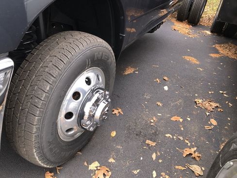 New 2026 RAM 3500 Tradesman w/ Chrome Appearance Group image 2