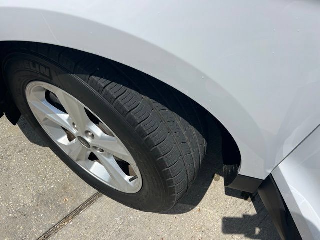 Used 2023 Ford Edge SE AWD/4WD image 28