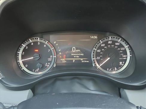 Used 2023 Toyota Highlander XLE image 11