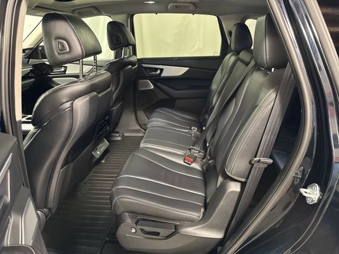 Used 2025 Acura MDX SH-AWD w/ Technology Package image 5