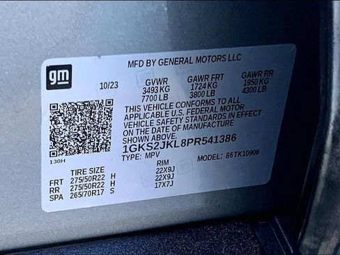 Used 2023 GMC Yukon XL Denali w/ Advanced Technology Package image 32