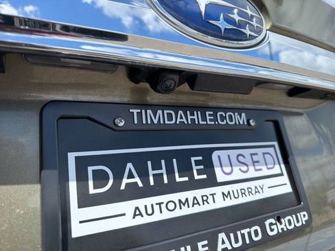 Used 2024 Subaru Ascent Premium w/ Convenience Package image 6