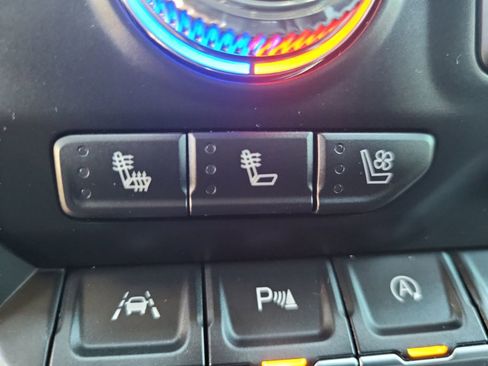 Used 2021 GMC Sierra 1500 AT4 w/ Technology Package image 25