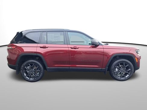 New 2025 Jeep Grand Cherokee Limited w/ MOPAR Finishing Package image 7