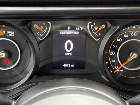 Used 2025 Jeep Wrangler Unlimited Sport AWD/4WD image 26