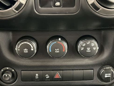 Used 2015 Jeep Wrangler Unlimited Sport w/ Quick Order Package 24S AWD/4WD image 11