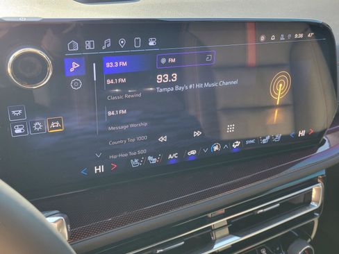 Used 2024 Chevrolet Traverse RS w/ LPO, Floor Liner Package image 21