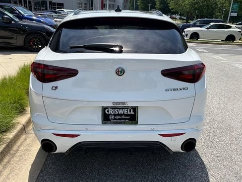 Used 2023 Alfa Romeo Stelvio Veloce AWD/4WD image 6
