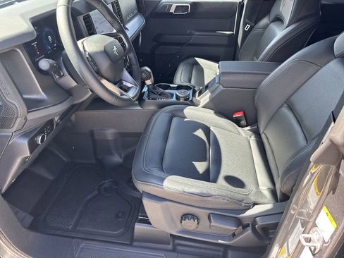 New 2025 Ford Bronco Big Bend image 9