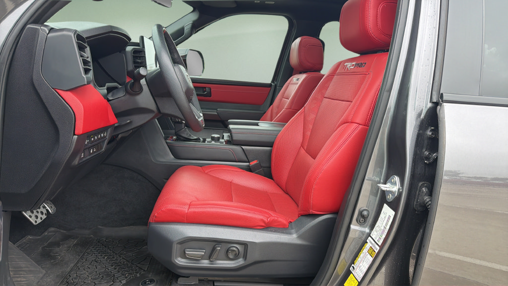 Used 2025 Toyota Sequoia TRD Pro AWD/4WD image 25