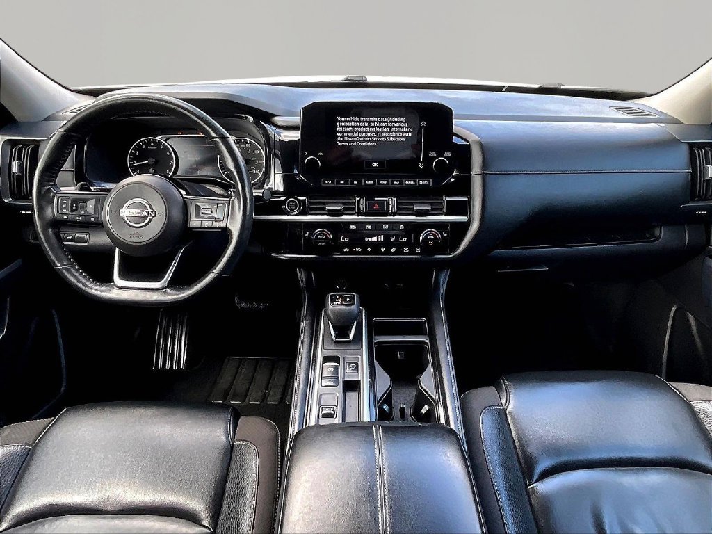 Used 2023 Nissan Pathfinder SL w/ Lighting Package (N92) FWD image 10