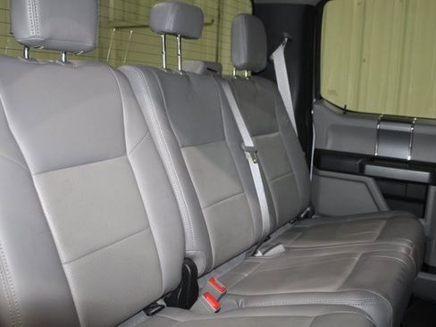 Used 2019 Ford F250 XLT w/ XLT Premium Package image 25