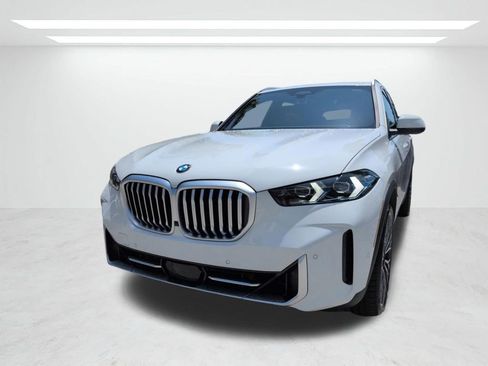 New 2026 BMW X5 xDrive40i AWD/4WD image 8