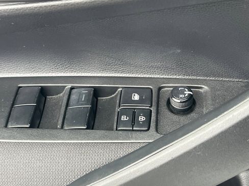 Used 2023 Toyota Corolla Hybrid Sedan image 12