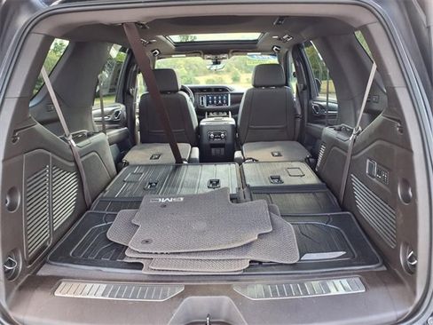 Used 2021 GMC Yukon Denali w/ Denali Premium Package image 91