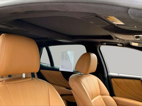 Used 2022 Lexus LS 500 w/ Interior Upgrade Package RWD image 13