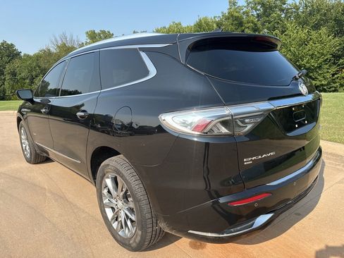 Used 2022 Buick Enclave Avenir w/ Avenir Technology Package image 3