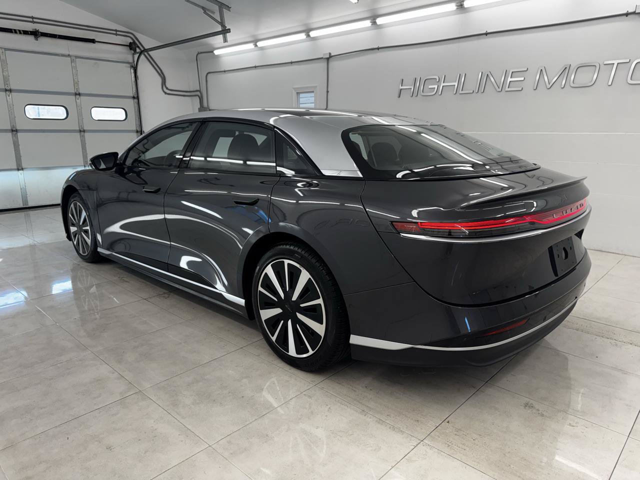 Used 2023 Lucid Air Grand Touring AWD/4WD image 9