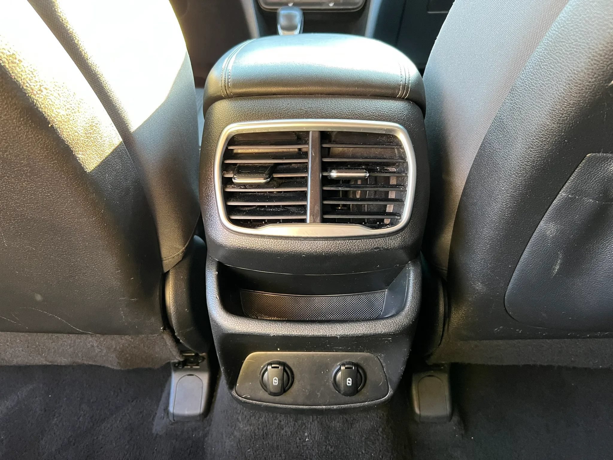 Used 2019 Hyundai Santa Fe SEL AWD/4WD image 29