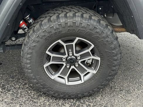 Certified 2025 Jeep Gladiator Mojave w/ Steel Bumper Group AWD/4WD image 11